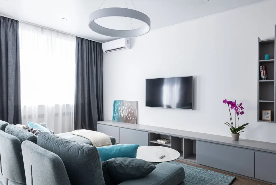 Tủ lạnh cũ đóng tuyết, ngăn mát không lạnh — vệ sinh và nạp gas — sau